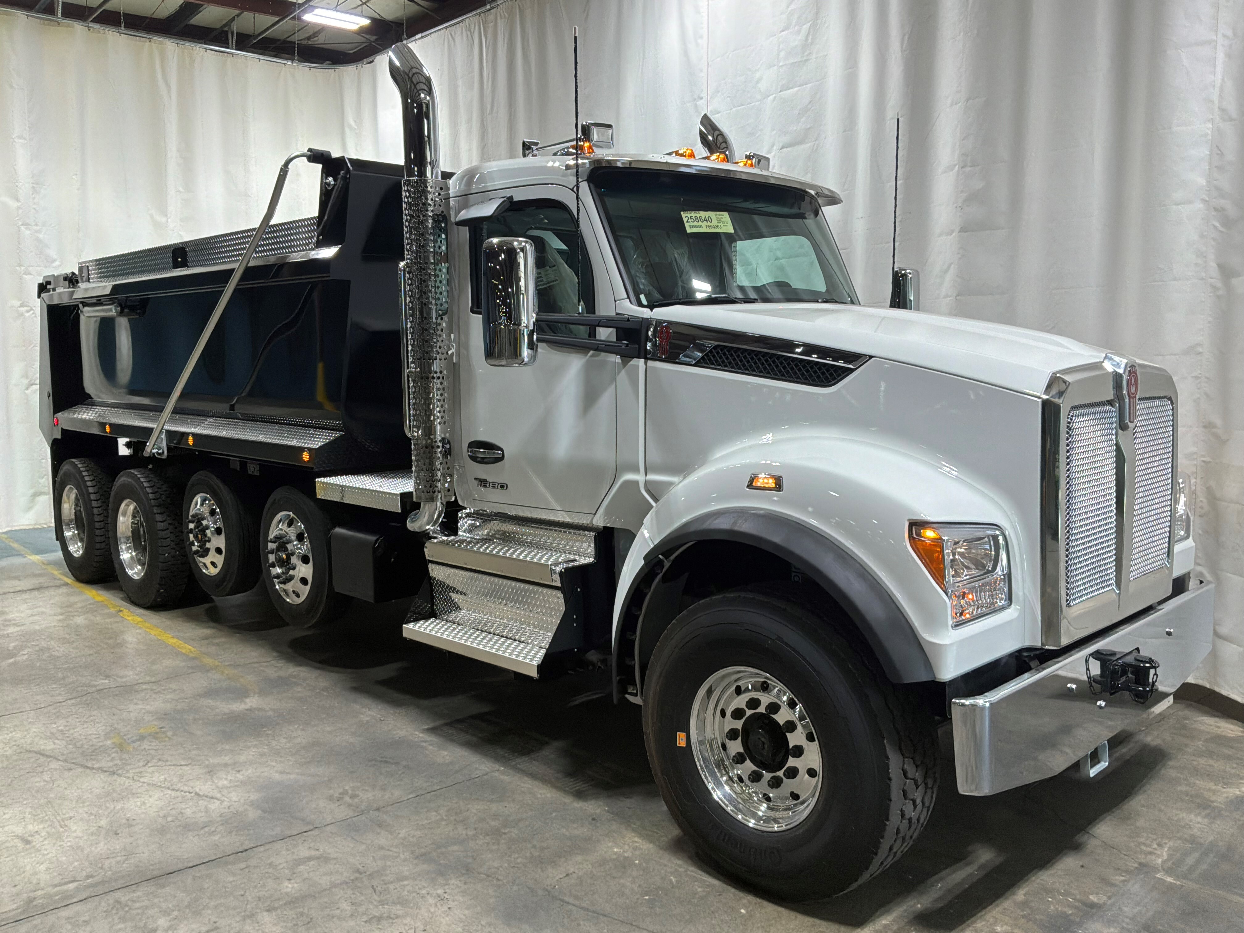 2027 KENWORTH T880S PH in Battleboro, NC