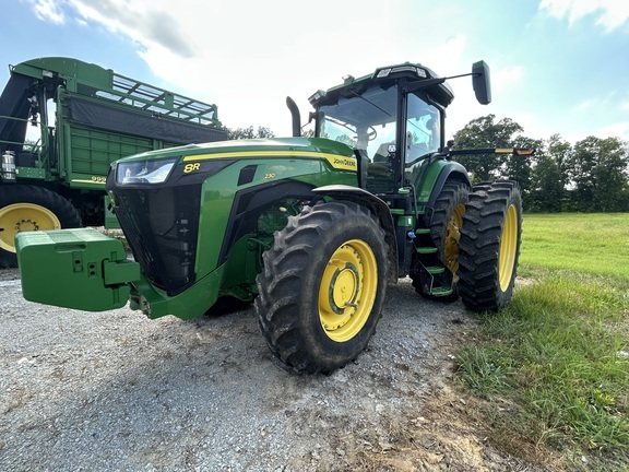 2022 John Deere 8R 230 in Alamo, TN