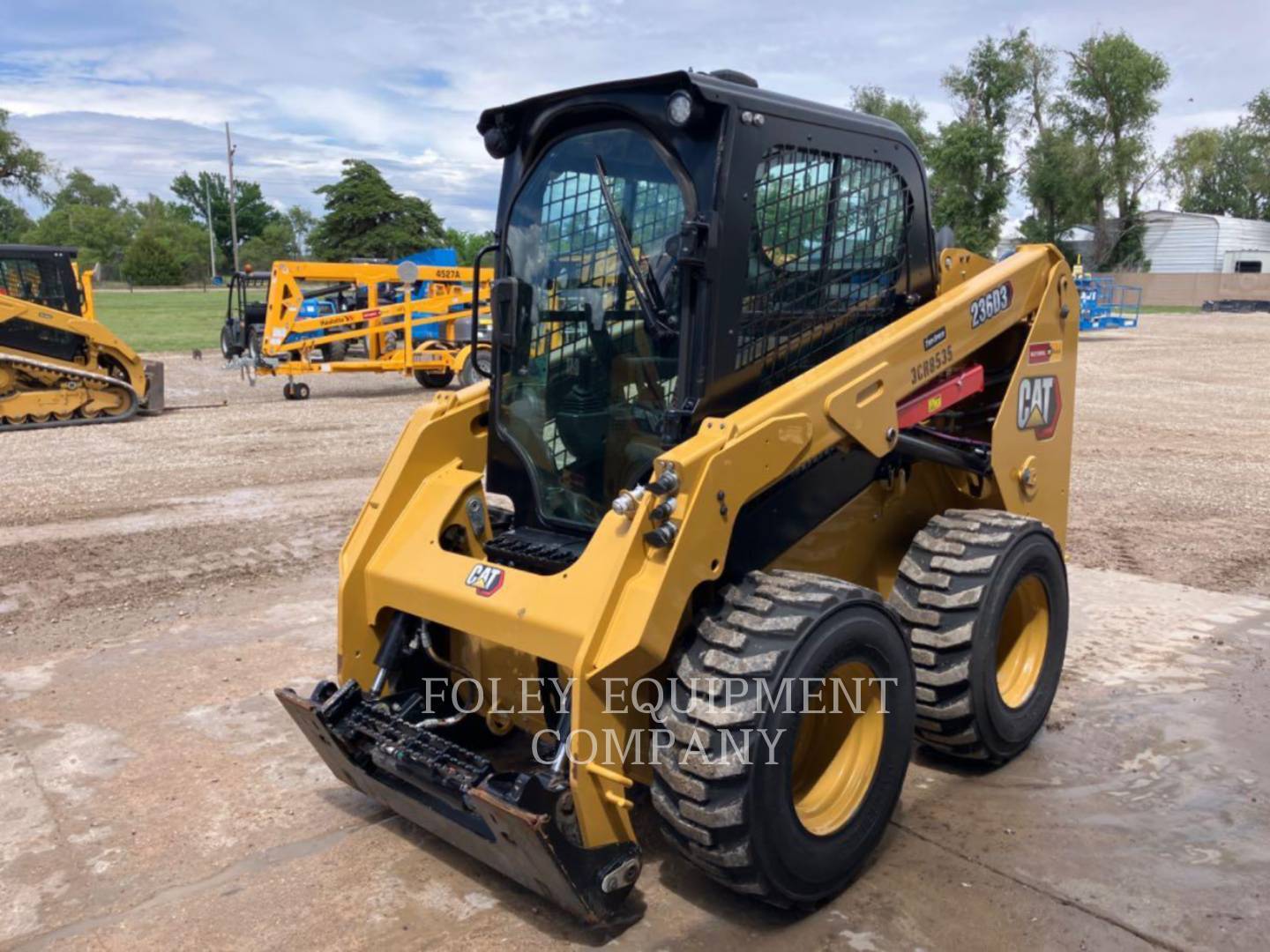 2023 CAT 236D3STD2C in Kansas City, MO