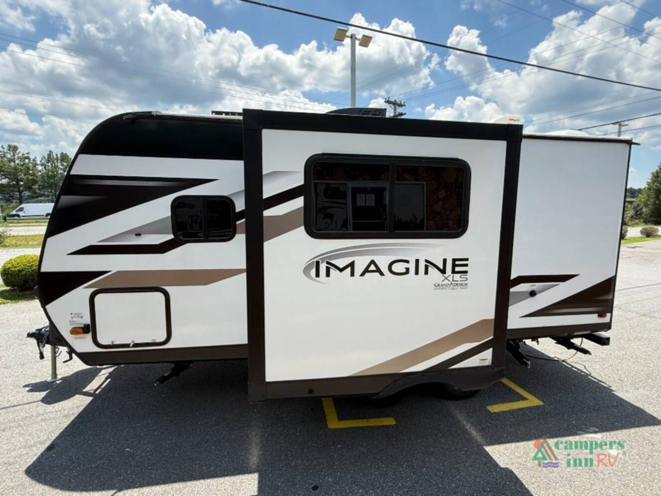 A photo of this 2024 Grand Design Imagine 17MKE