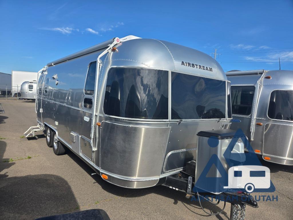 2020 Airstream Flying Cloud 25FB Twin in denver CO