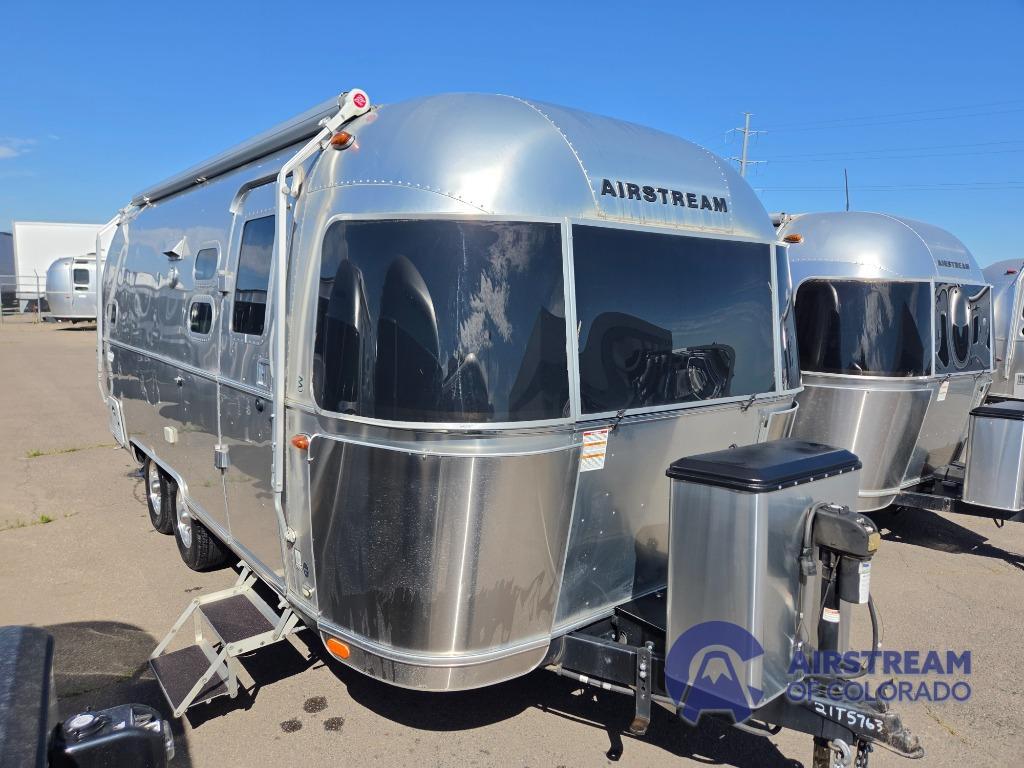 2021 Airstream Flying Cloud 23CB Bunk in denver CO