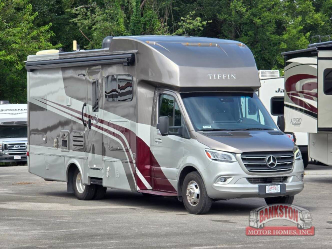 A photo of this 2023 Tiffin Motorhomes Wayfarer 25 JW