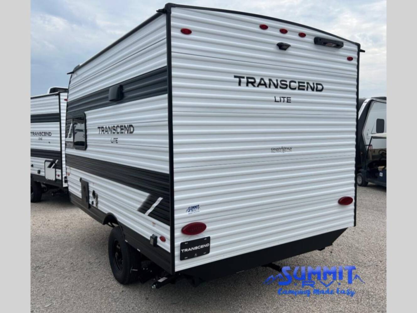 A photo of this 2027 Grand Design Transcend Lite 121RBL