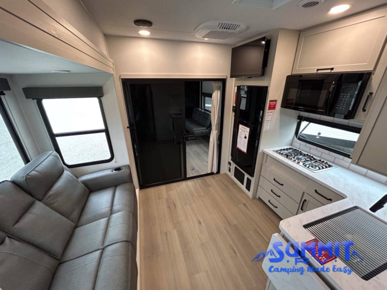 A photo of this 2027 Grand Design Momentum G-Class 29GS