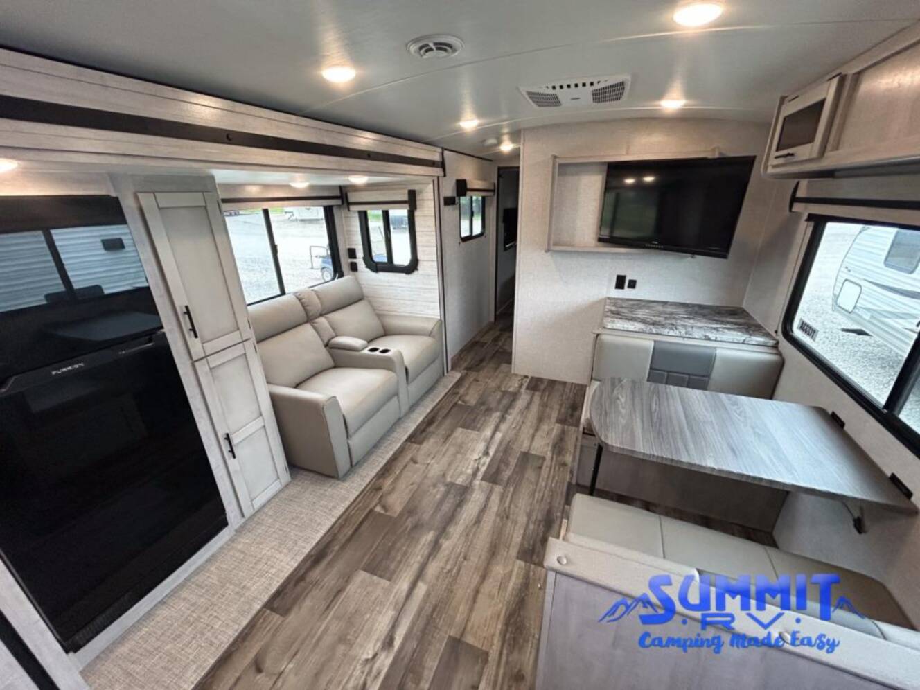 A photo of this 2023 Crossroads Rv Sunset Trail SS256RK