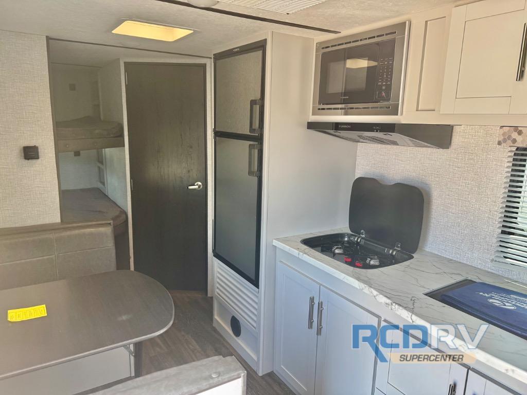 2021 Keystone Rv Bullet Crossfire 2200BH in sunbury OH