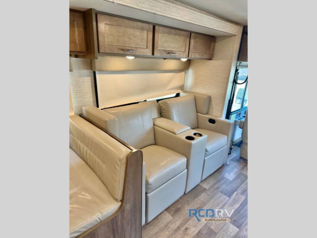 A photo of this 2022 Winnebago Vista 35U