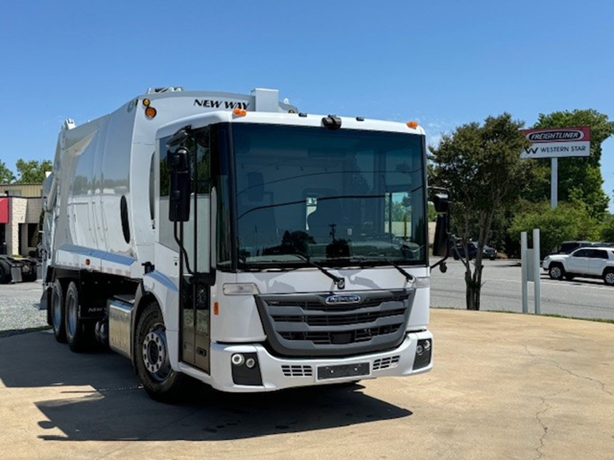2023 FREIGHTLINER ECONIC SD in Charlotte, NC