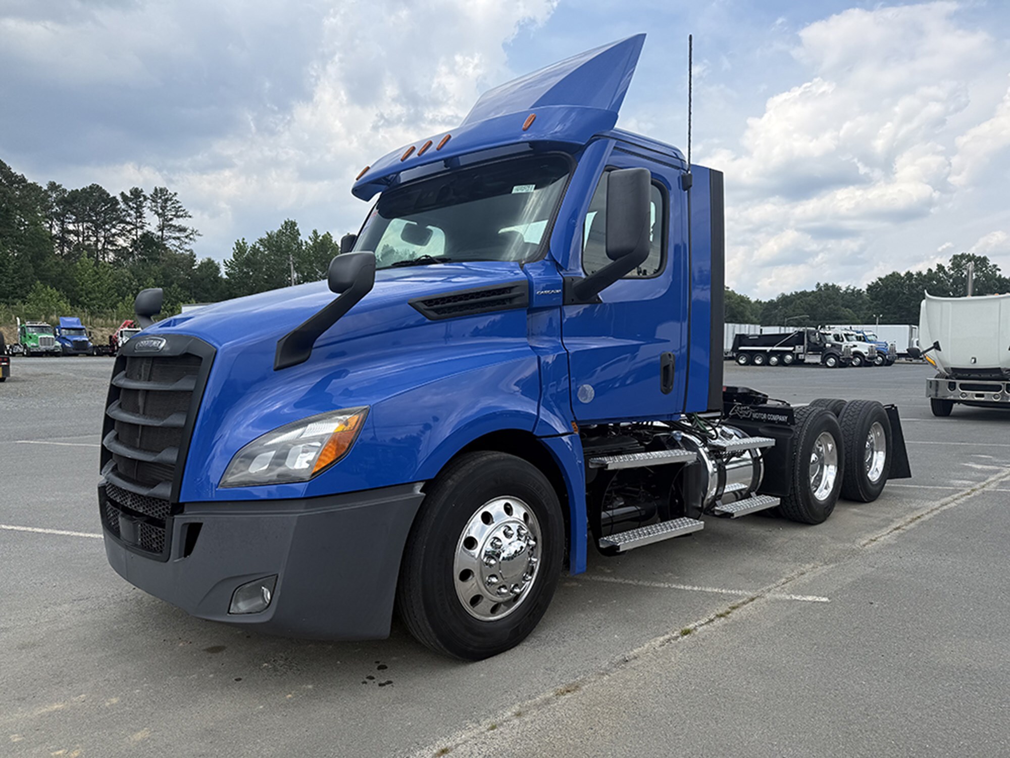 2020 FREIGHTLINER CASCADIA 126 in Chesapeake, VA