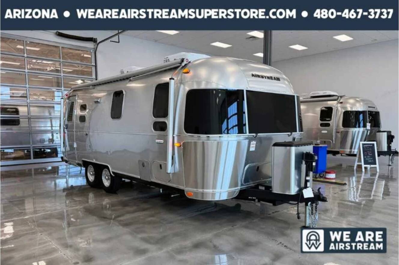 A photo of this 2027 Airstream INTERNATIONAL 25FBT