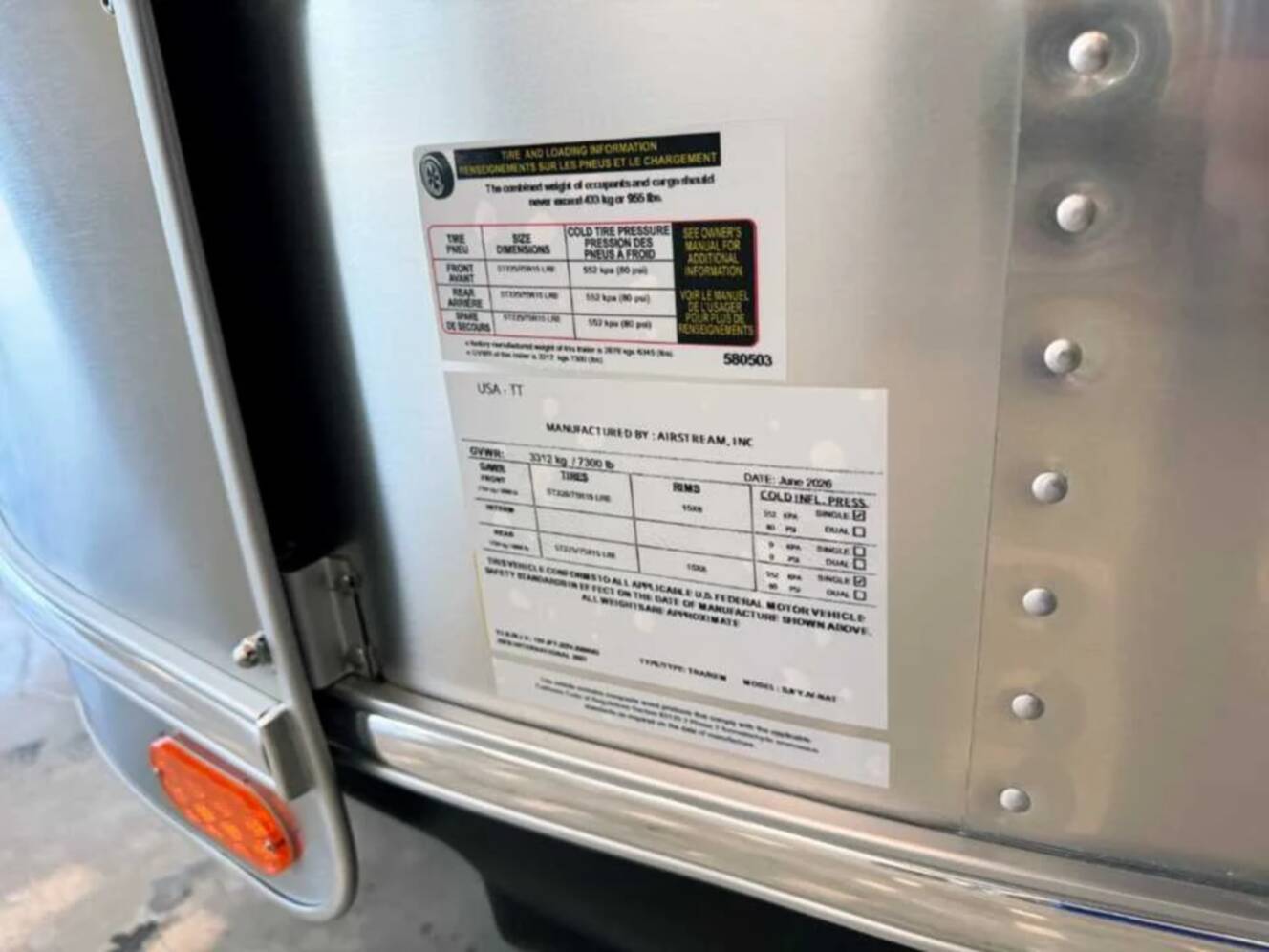 A photo of this 2027 Airstream INTERNATIONAL 25FBT