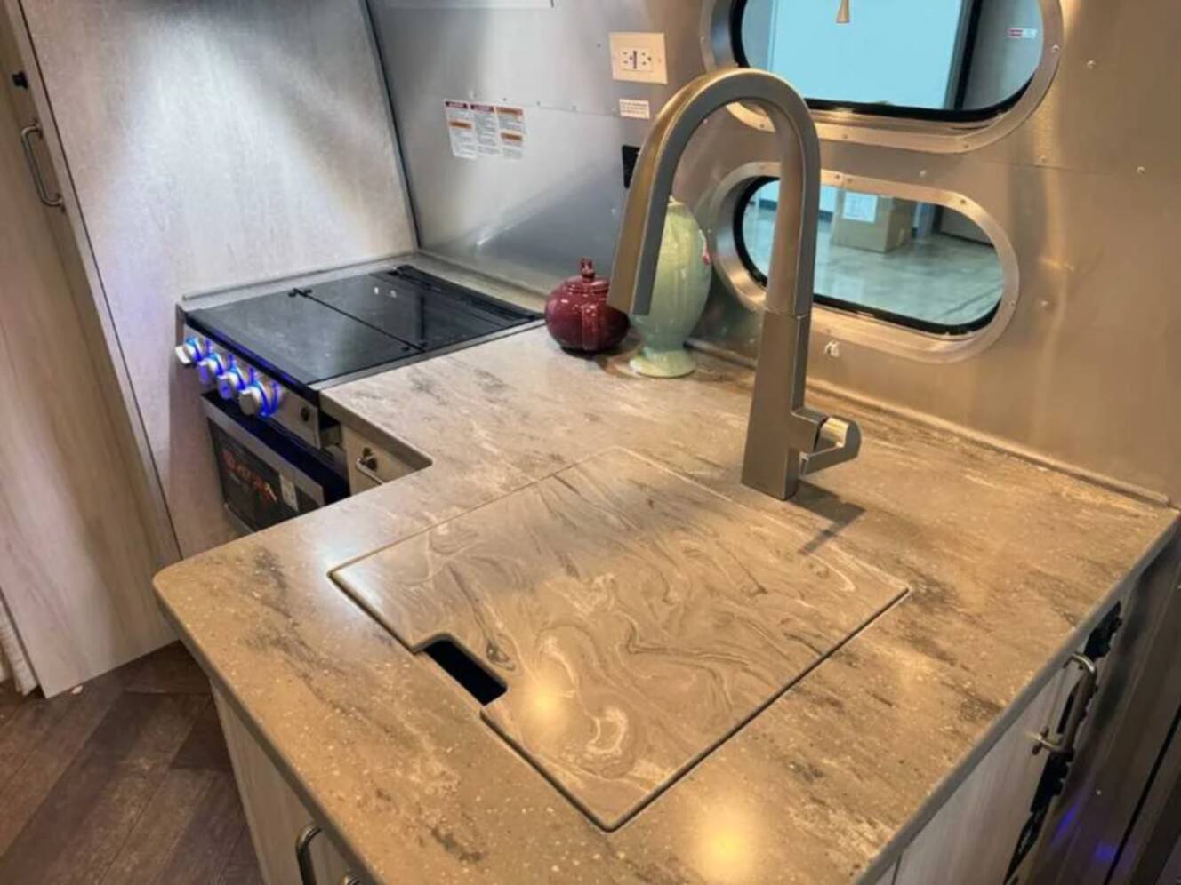 A photo of this 2027 Airstream INTERNATIONAL 25FBT