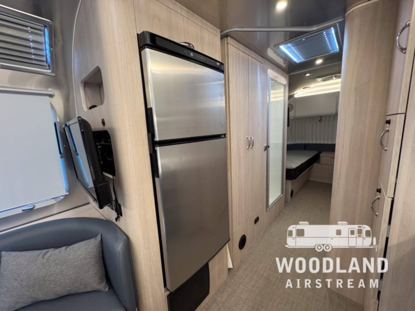 A photo of this 2023 Airstream Globetrotter 27FB Twin