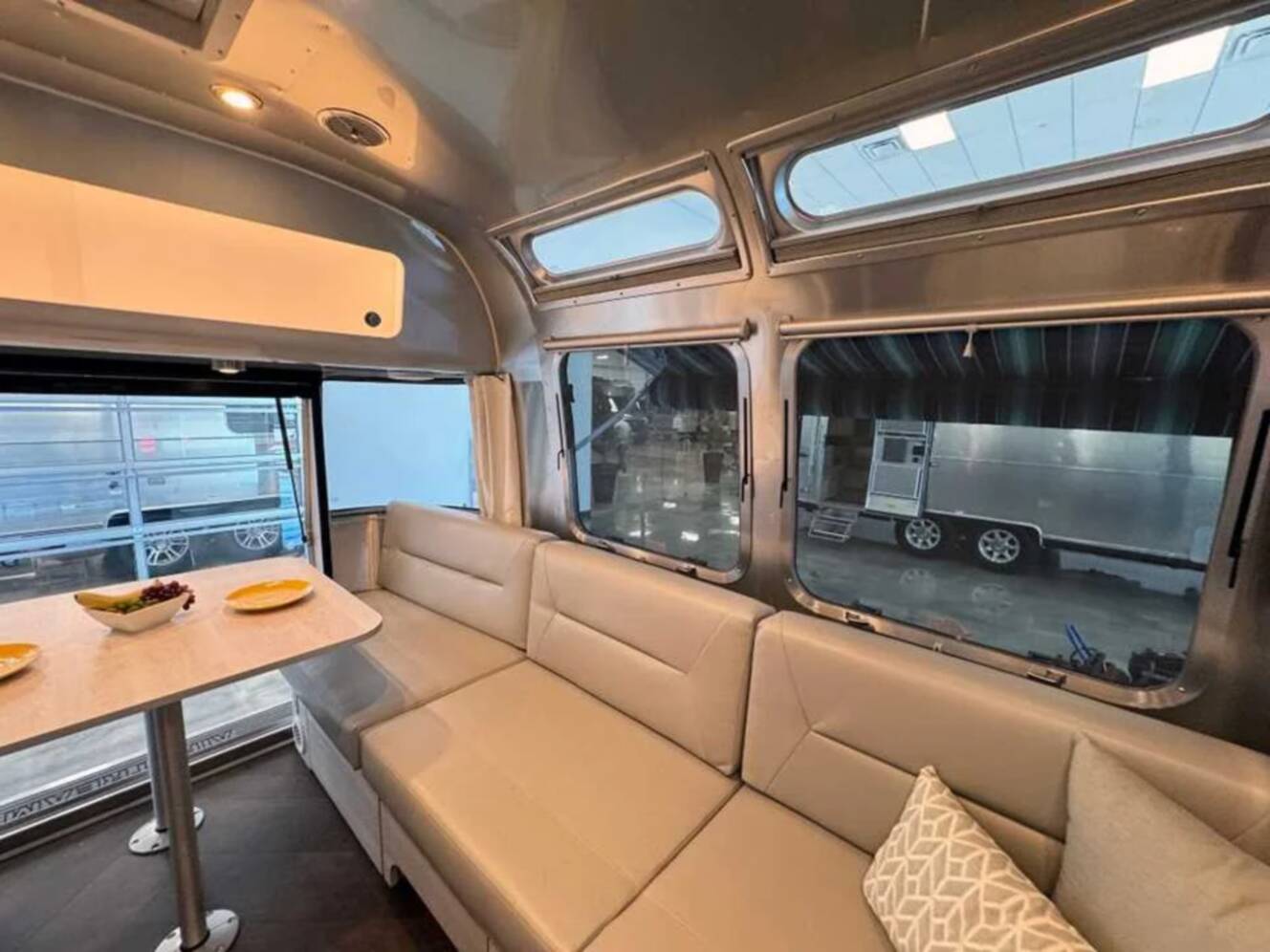 A photo of this 2027 Airstream INTERNATIONAL 25FBT