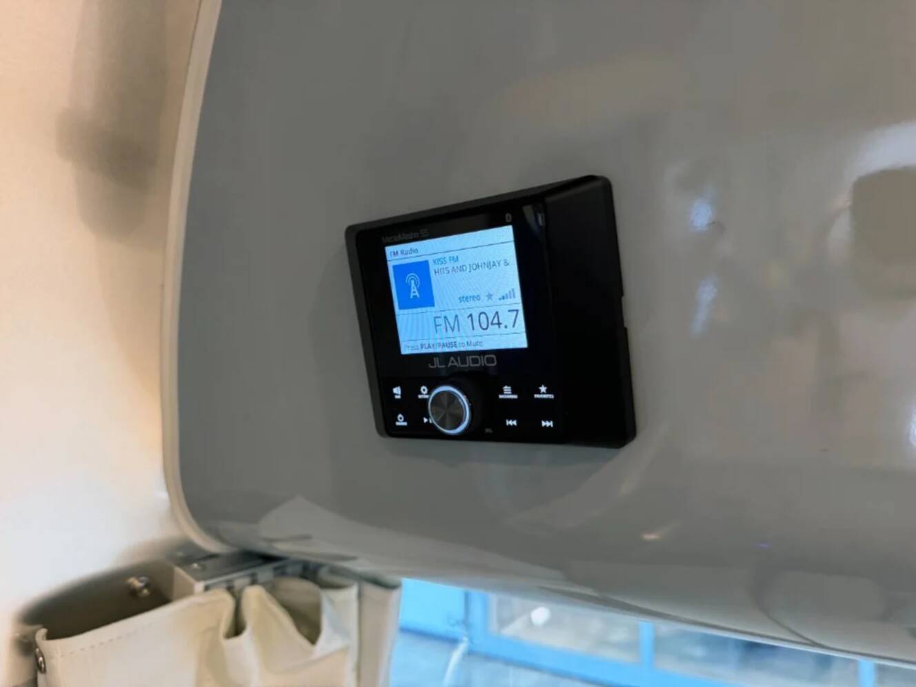 A photo of this 2027 Airstream INTERNATIONAL 25FBT