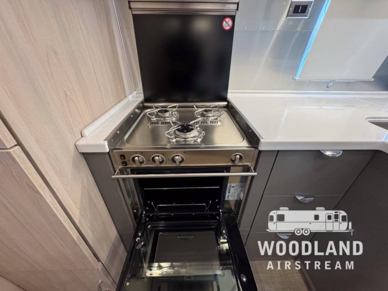 A photo of this 2023 Airstream Globetrotter 27FB Twin
