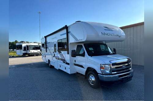 2027 Thor Motor Coach Magnitude GA31 in grand bay AL