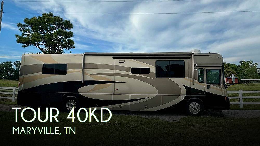 2007 Winnebago Tour 40KD in maryville TN