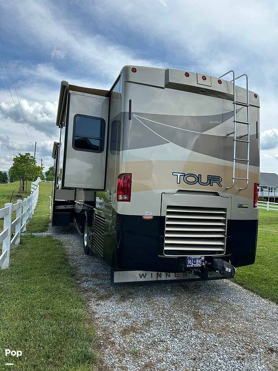 2007 Winnebago Tour 40KD in maryville TN