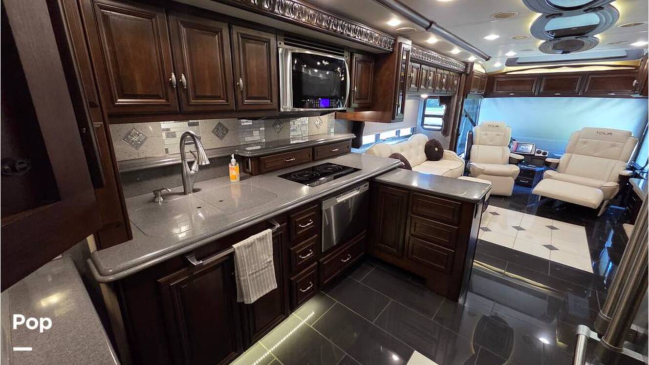 A photo of this 2016 Winnebago Grand Tour 42HL