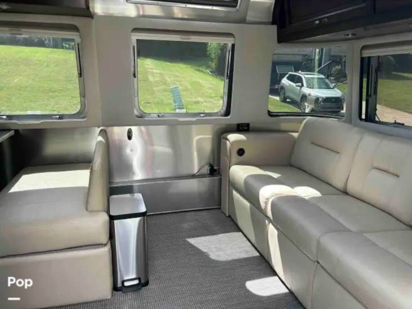 A photo of this 2018 Airstream Classic 30RB