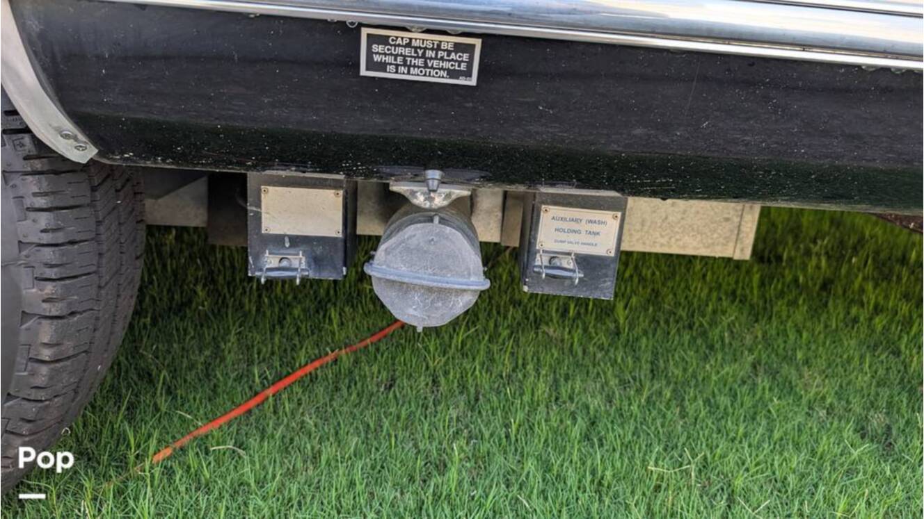 A photo of this 2018 Airstream Classic 30RB