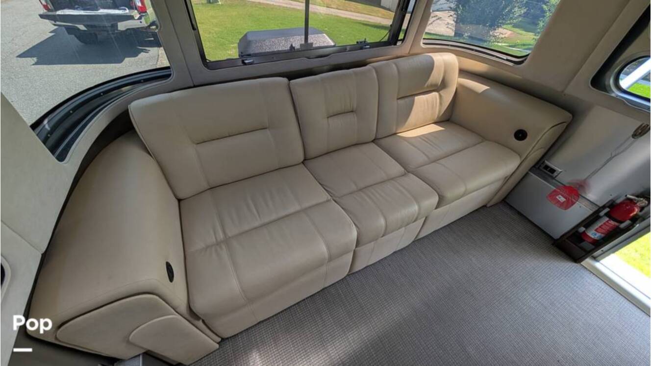 A photo of this 2018 Airstream Classic 30RB