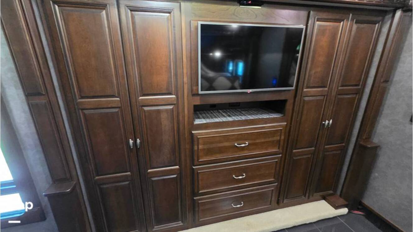 A photo of this 2016 Winnebago Grand Tour 42HL