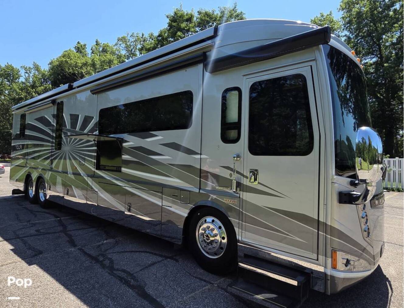 A photo of this 2016 Winnebago Grand Tour 42HL