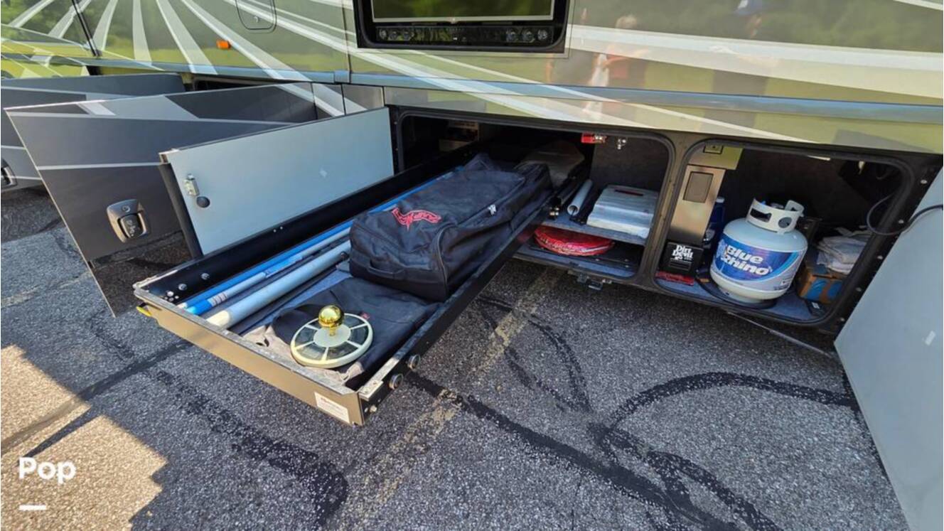 A photo of this 2016 Winnebago Grand Tour 42HL