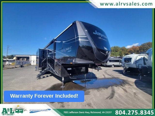 2026 Jayco Seismic Toy Hauler 395 Fifth Wheel Toy Hauler RV