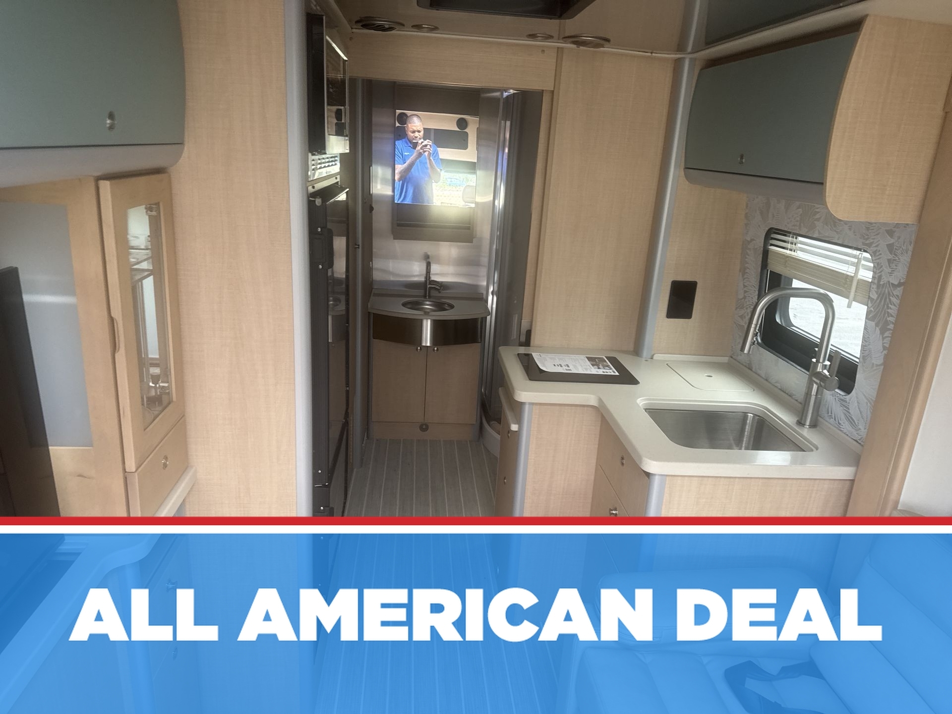 2026 Airstream Atlas MS Tommy Bahama in woodford VA