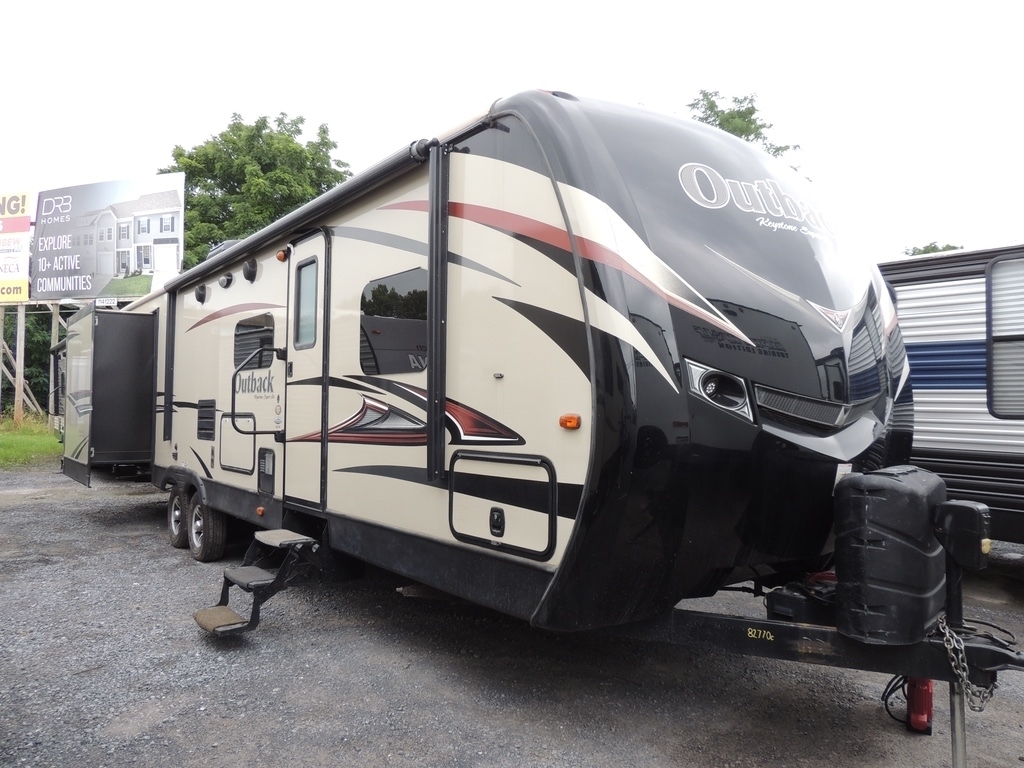 2015 Keystone Outback 322BH in greencastle PA
