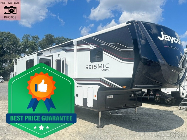 2026 Jayco Seismic 399 in greencastle PA