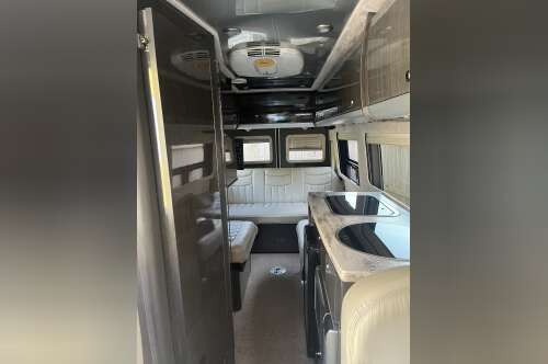 2014 Airstream INTERSTATE SERIES EXT GRAND TOUR 4WD in houston TX
