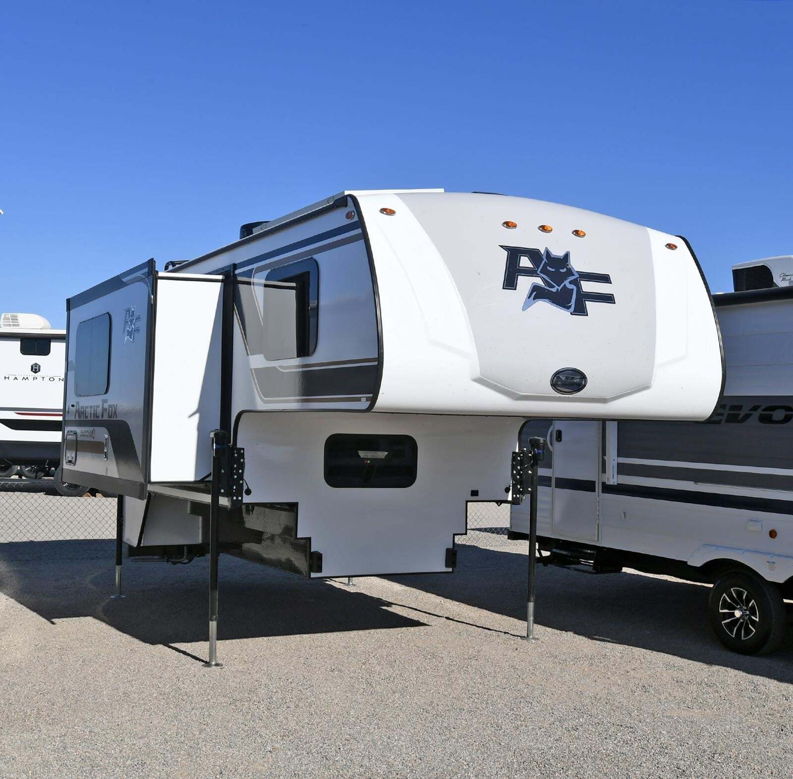 2027 Northwood ARCTIC FOX 990 in yuma AZ