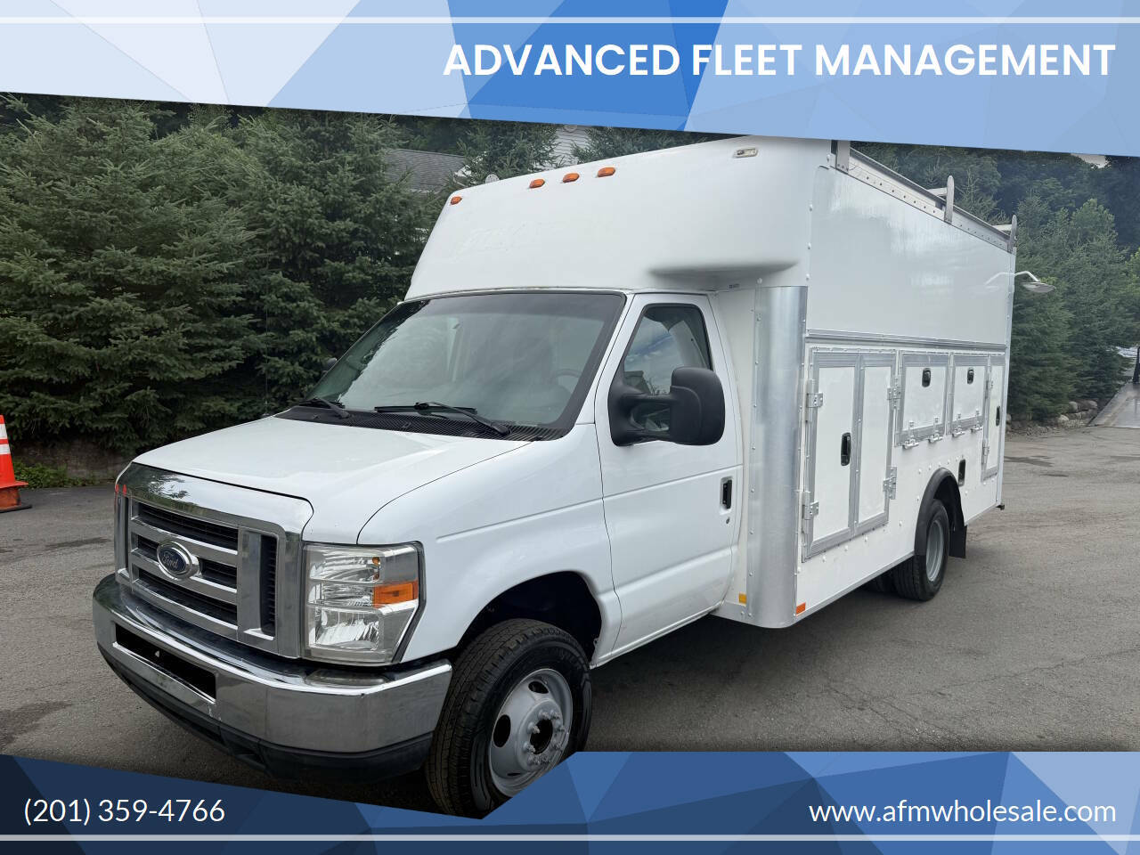 2013 FORD E-Series in Branchville, NJ