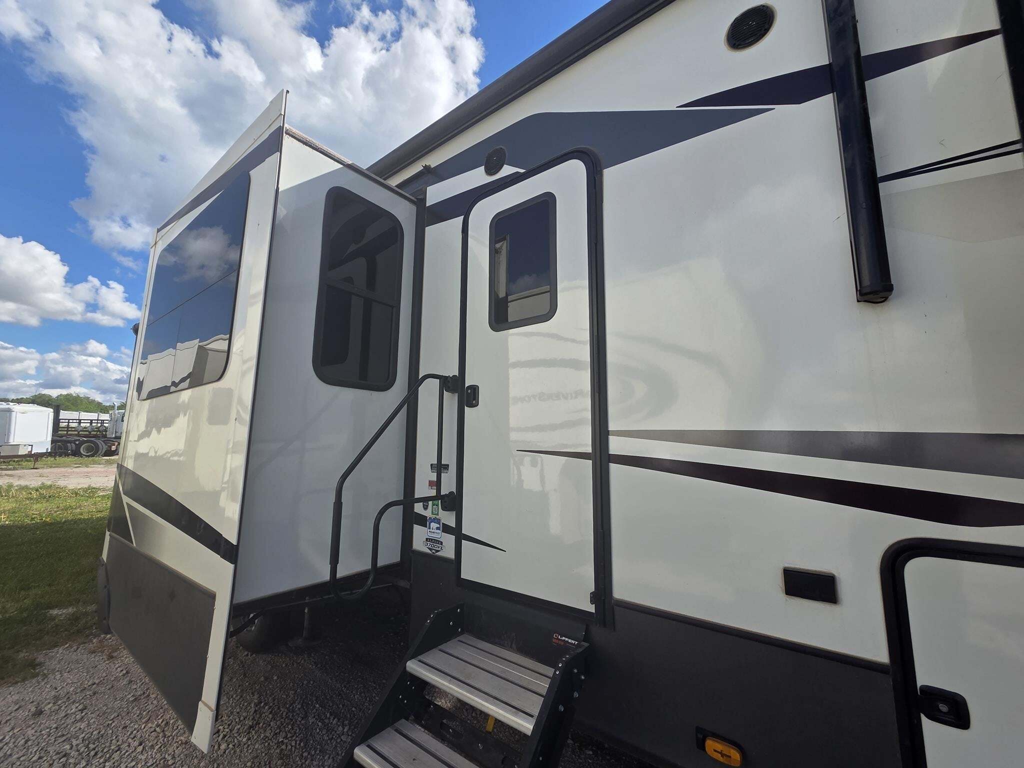 2022 Keystone Rv Co ALPINE 3700FL in norfolk NE