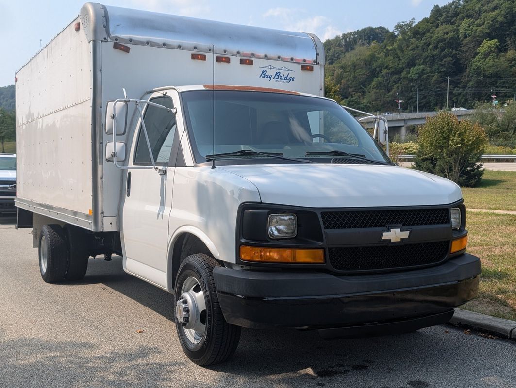 2004 Chevrolet Express Cutaway in Freeport, PA