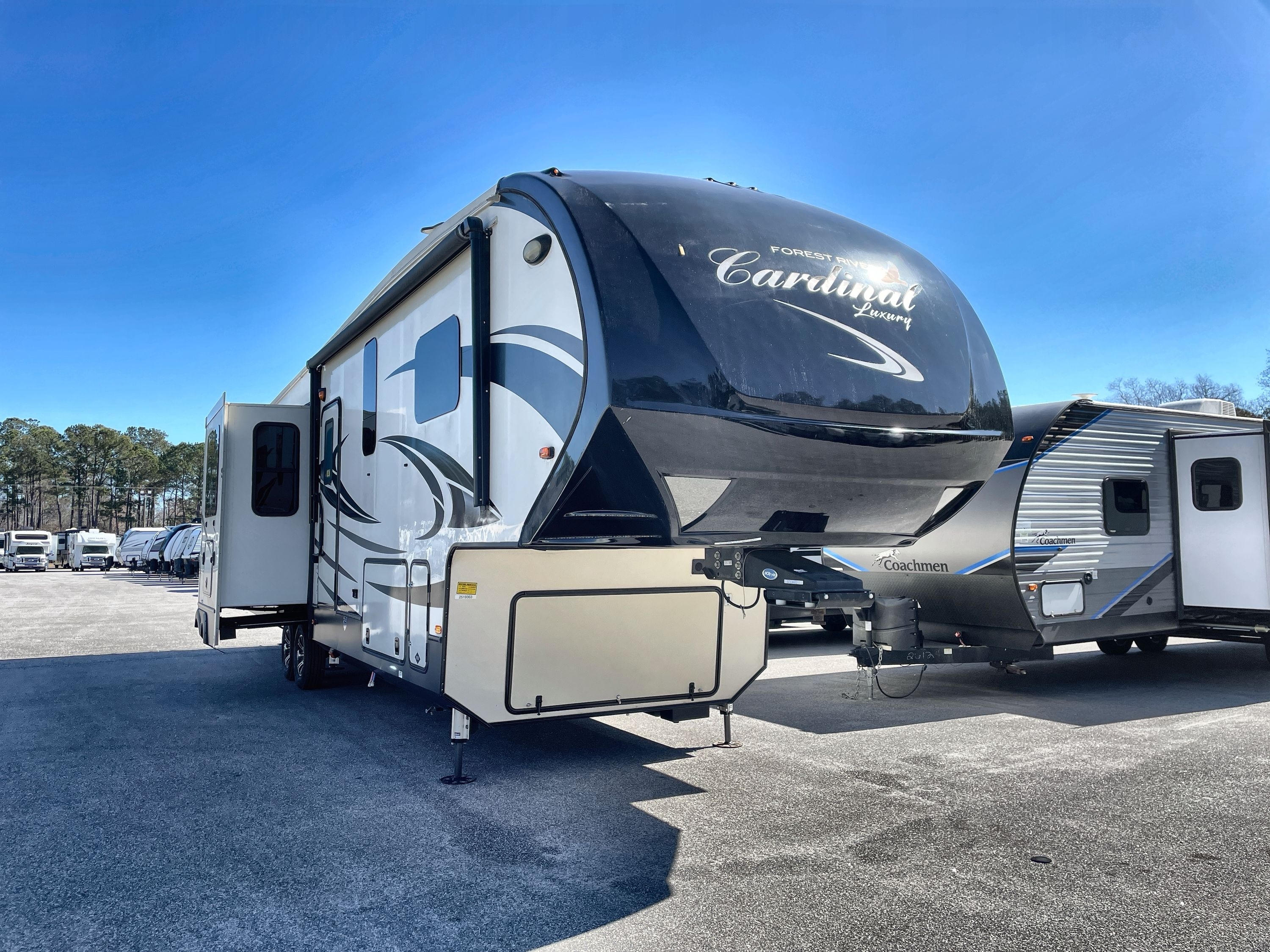 2020 Forest River CARDINAL LUXURY 3950TZX in myrtle beach SC