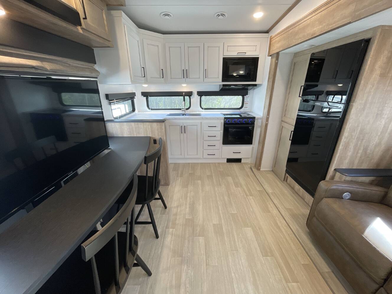 A photo of this 2024 Keystone ARCADIA SUPER LITE 246SLRK