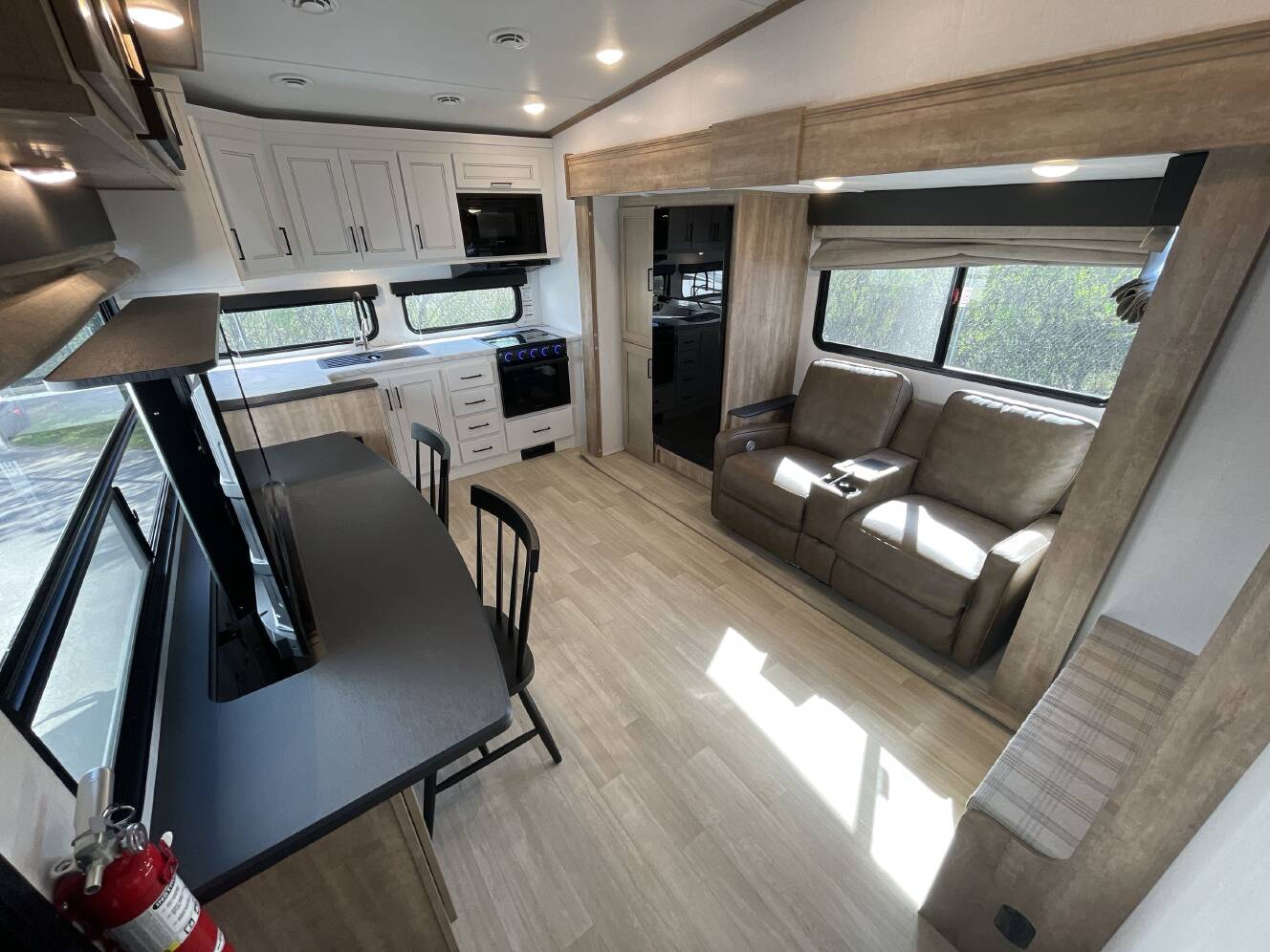 A photo of this 2024 Keystone ARCADIA SUPER LITE 246SLRK