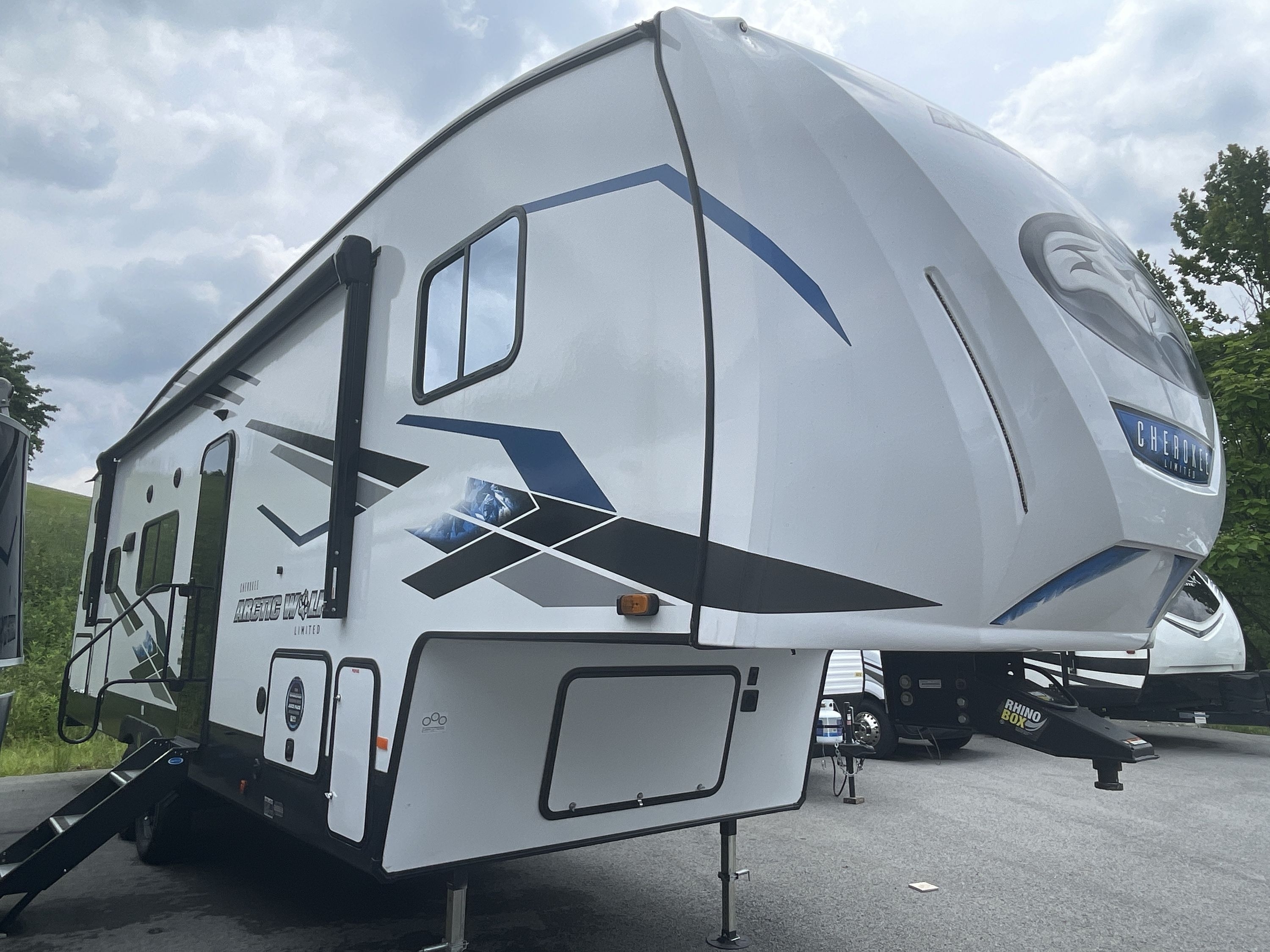 2024 Forest River ARCTIC WOLF 278BHS RV