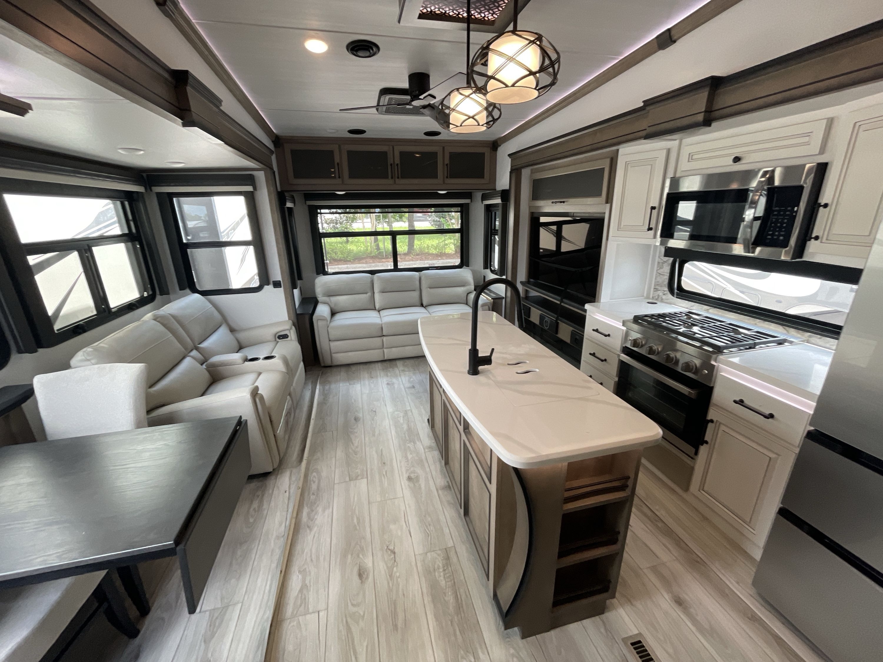 2024 Keystone MONTANA 3123RL in jacksonville FL