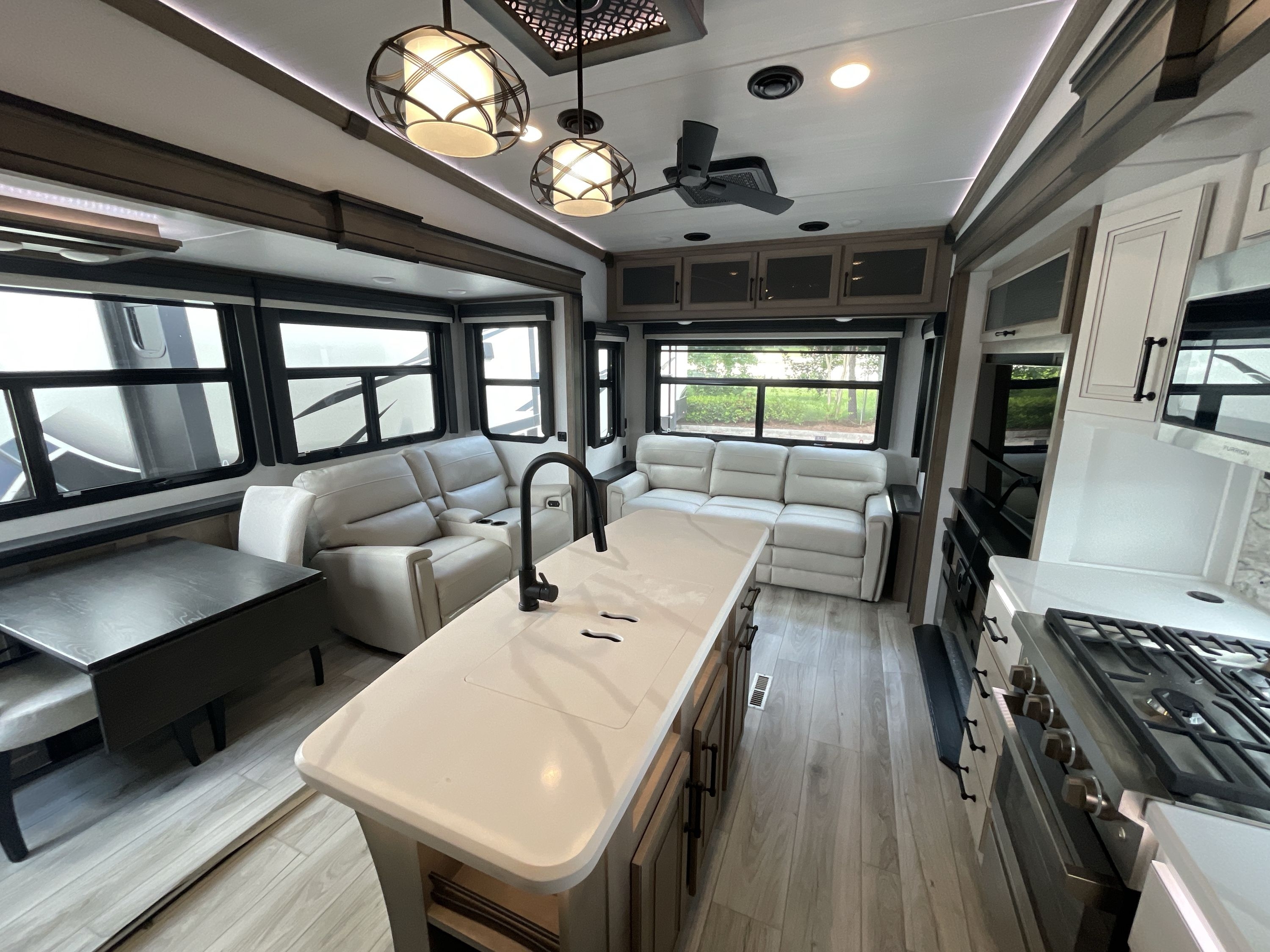 2024 Keystone MONTANA 3123RL in jacksonville FL