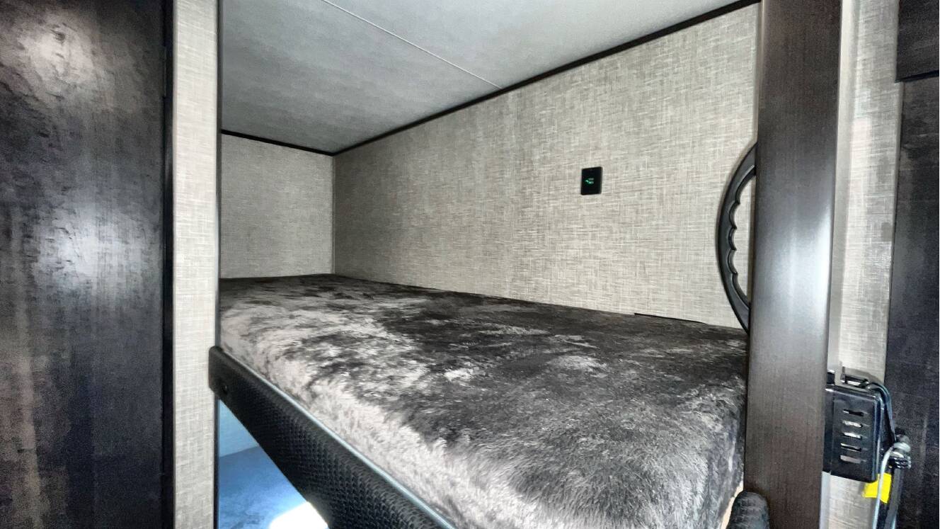 A photo of this 2024 Jayco JAY FLIGHT SLX 184BS