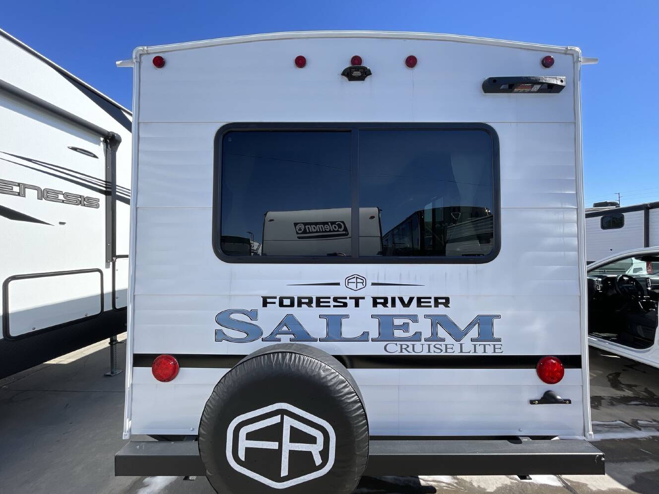 A photo of this 2026 Forest River SALEM CRUISE LITE 24RLXL