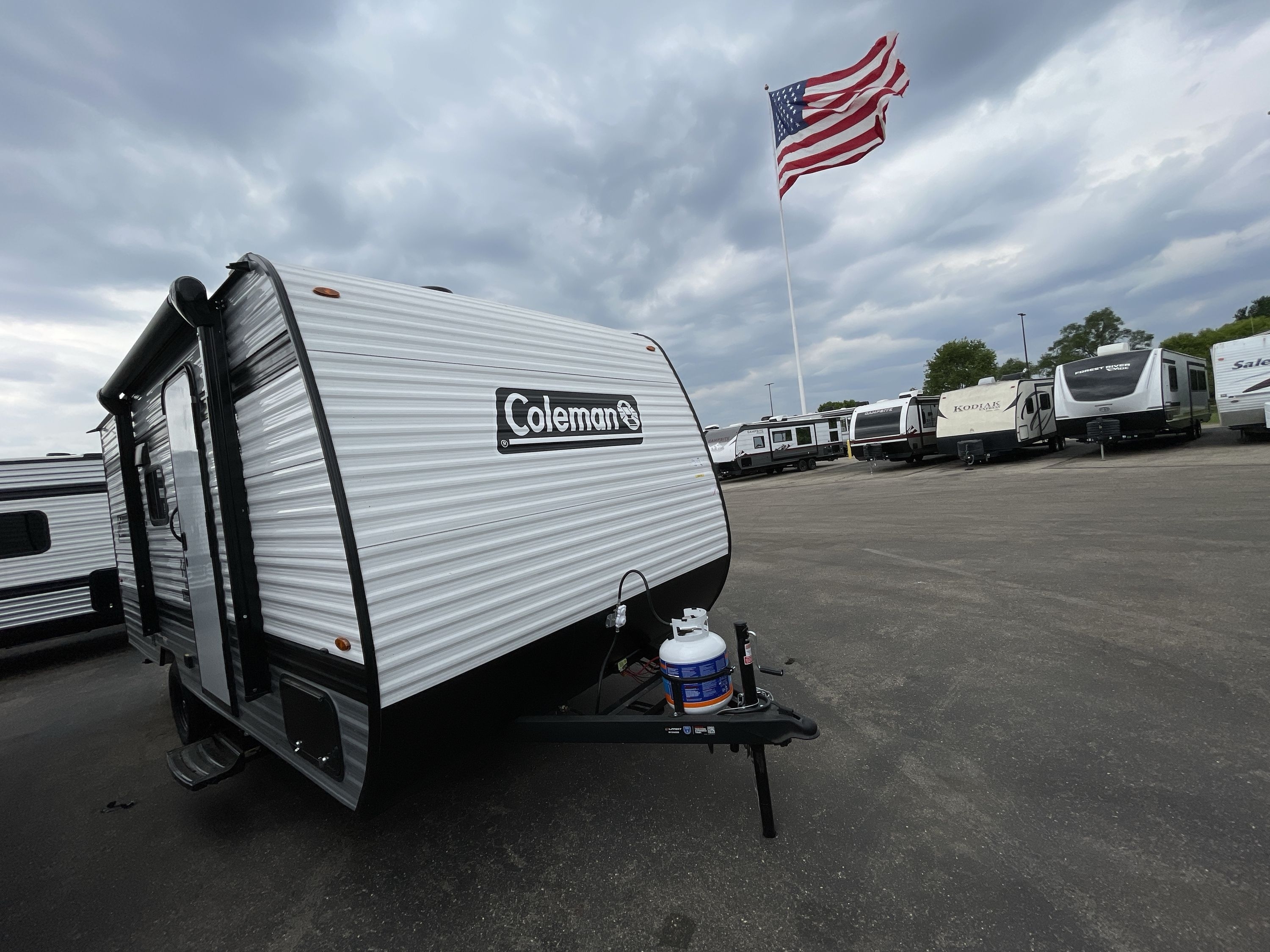 2027 Keystone COLEMAN 17B in coldwater MI