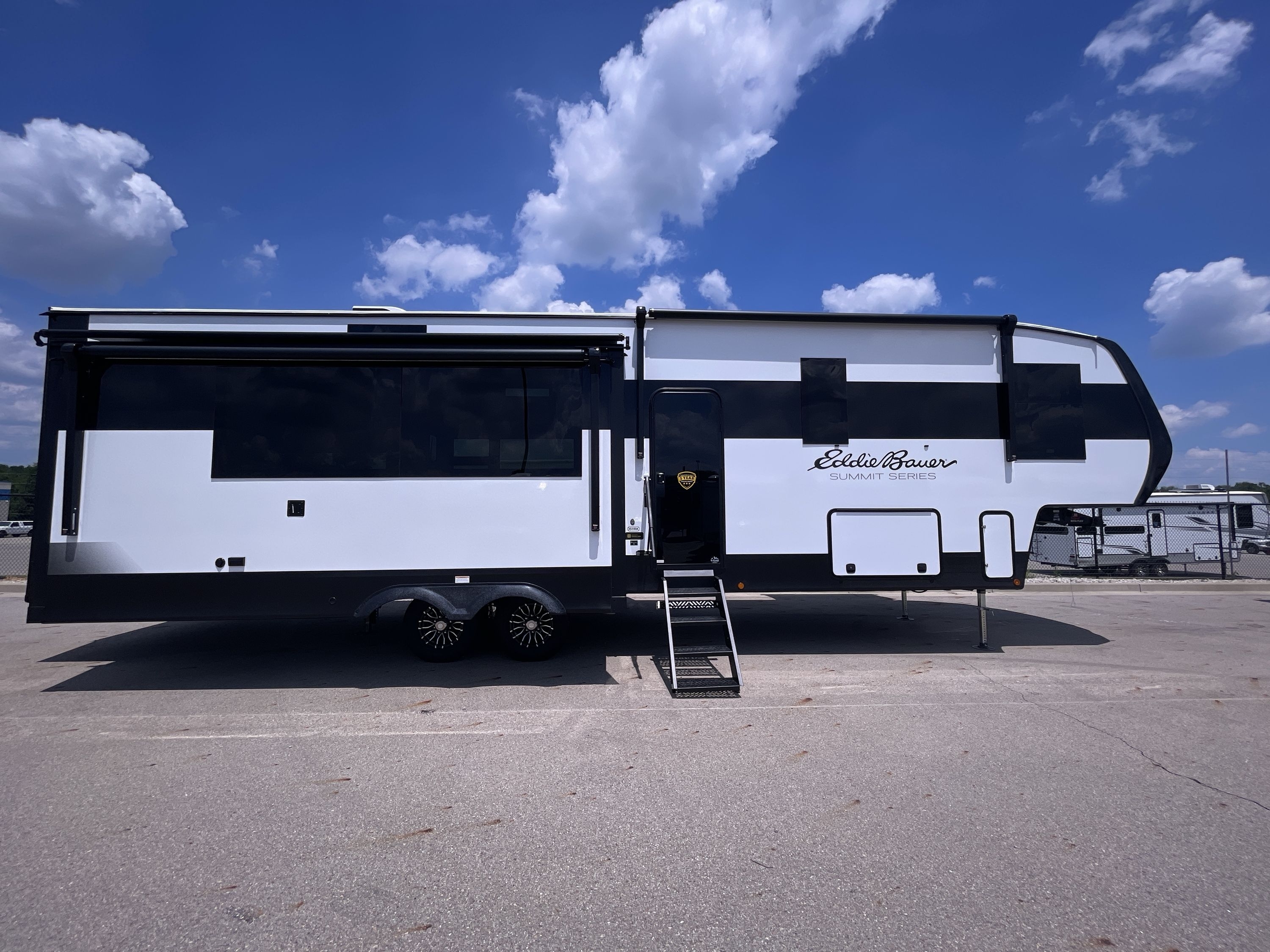 2027 Dutchmen EDDIE BAUER SUMMIT 3511RK in huber heights OH